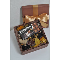 Купить Коробка для мужчины парня с алкоголем шоколадом сухофруктами орехами букет на подарок Купить Коробка для мужчины парня с алкоголем шоколадом сухофруктами орехами букет на подарок