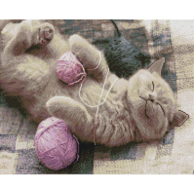 Котик в клубочку