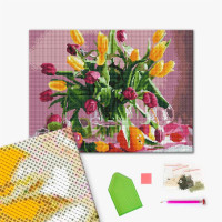 Березневі тюльпани