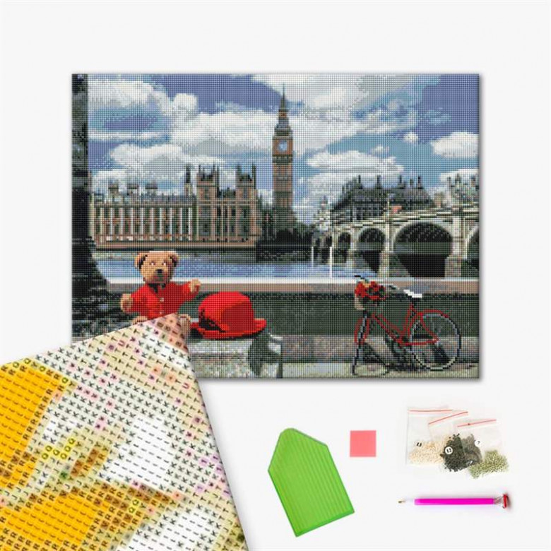 Ведмедик-мандрівник в Лондоні