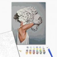 Жінка в півоніях