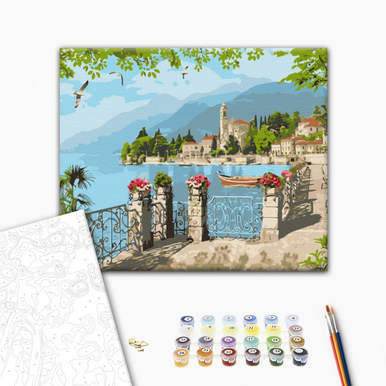 Прибережне місто