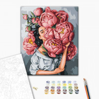 В хмарі піонів © Mykhailyshyna Daria