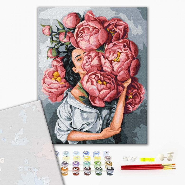 В хмарі піонів © Mykhailyshyna Daria